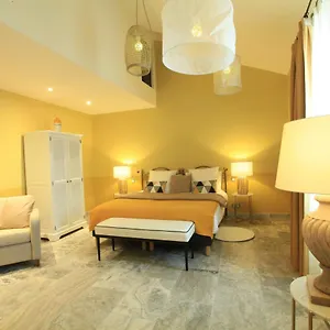 chambres-d-hotes-les-ormes.fr-provencehotel.com/